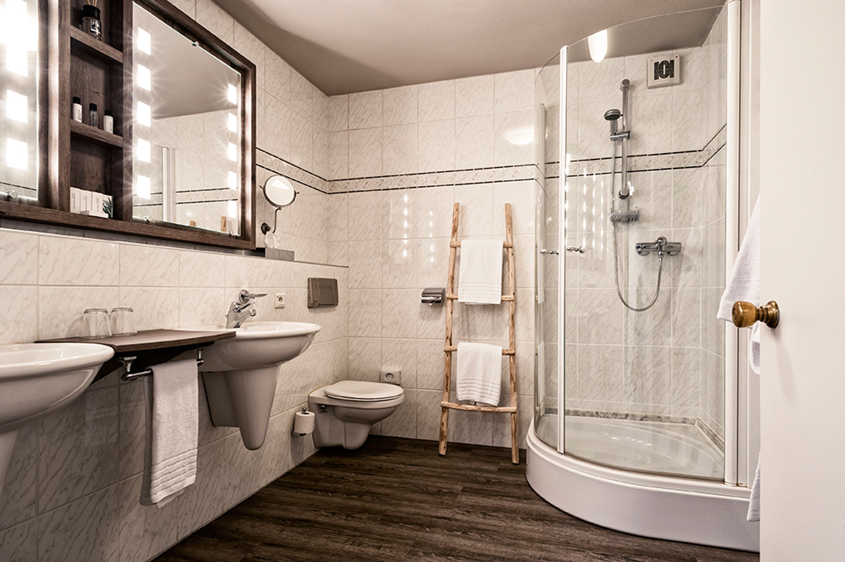 eco-friendly toiletries, hair dryer, towels