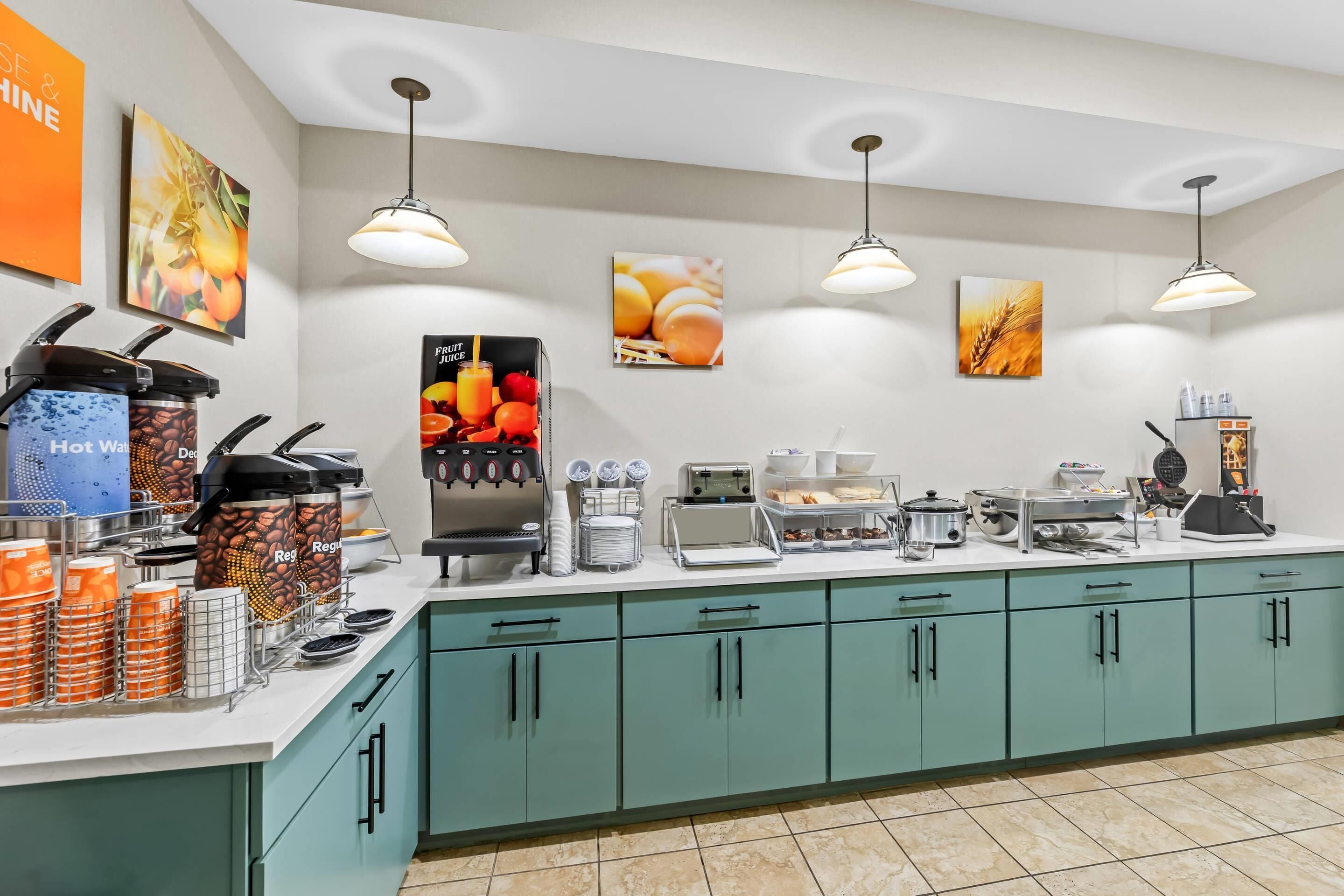 Petit déjeuner buffet compris