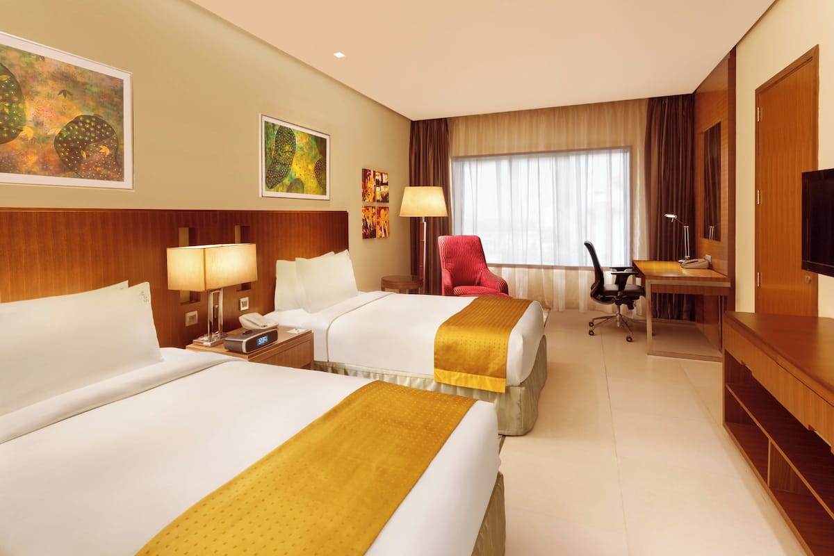 1 bedroom, premium bedding, minibar, in-room safe