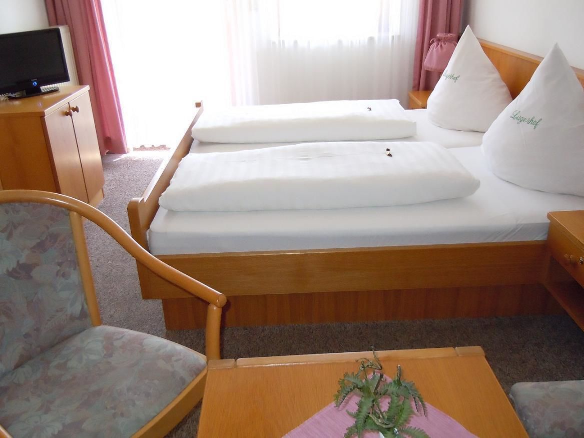 premium bedding, in-room safe, free wifi, bed sheets