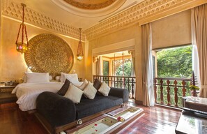 Coffres-forts dans les chambres, bureau, rideaux occultants