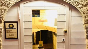 Uklassifisert bilde, 4 av 49, knapp