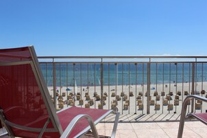 Junior Room, 1 Double Bed, Beach View | Hypo-allergenic bedding, minibar, in-room safe, desk