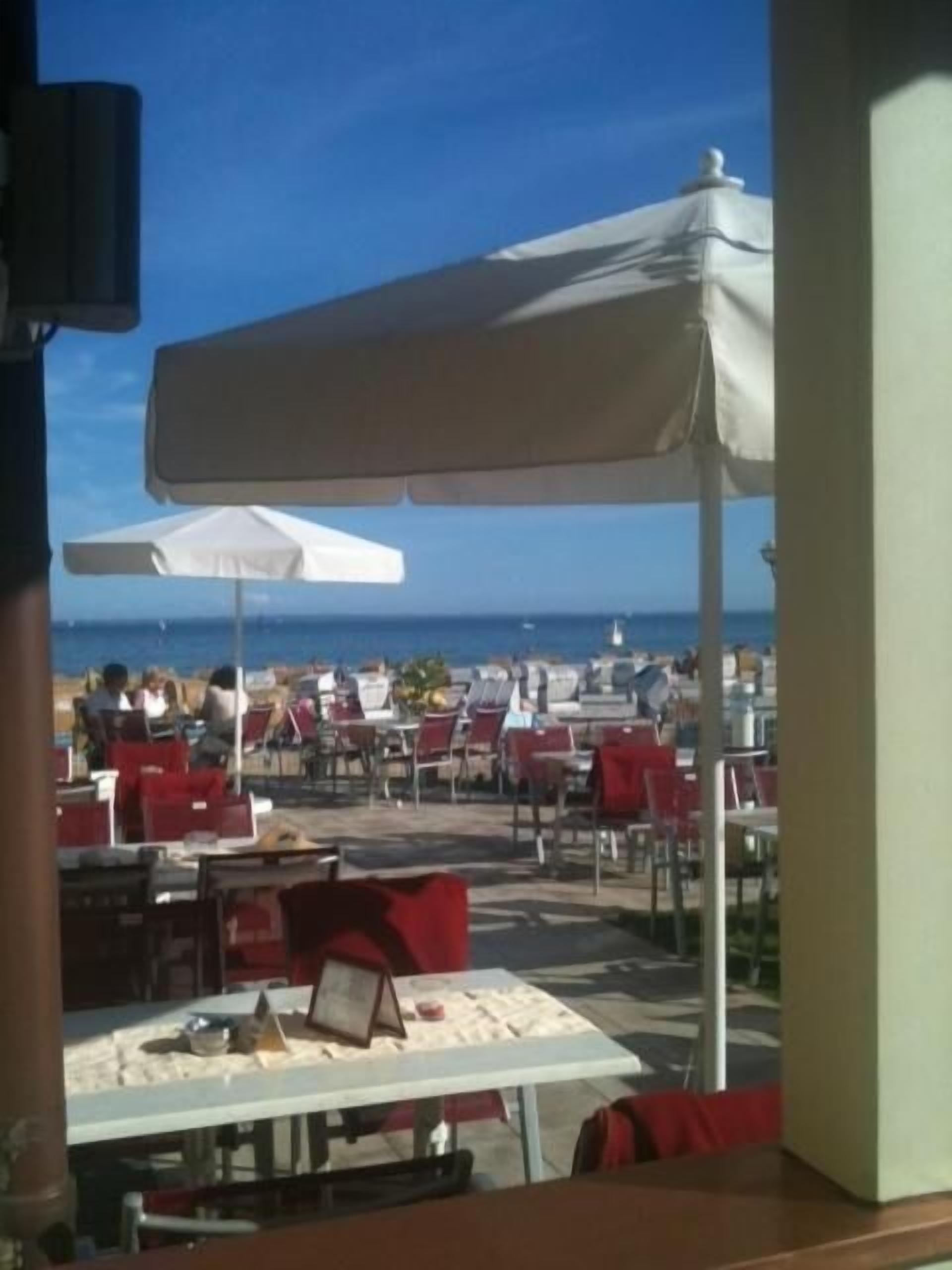 breakfast and dinner served, sea views