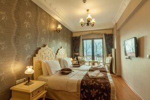 슈피리어룸, 바다 전망 | 미니바, 객실 내 금고, 각각 다른 스타일의 인테리어, 책상