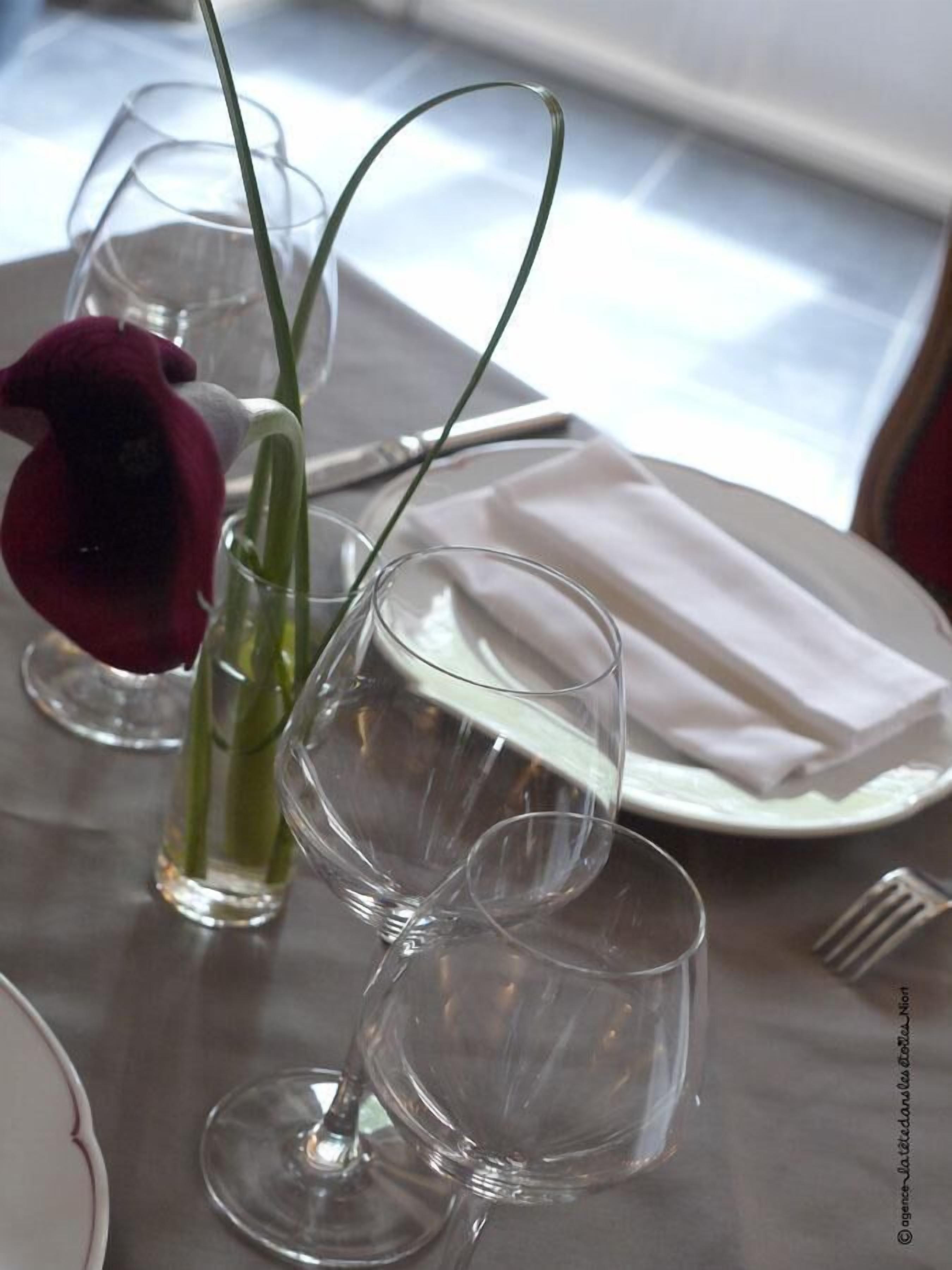 lunch, dinner served; regional cuisine, garden views