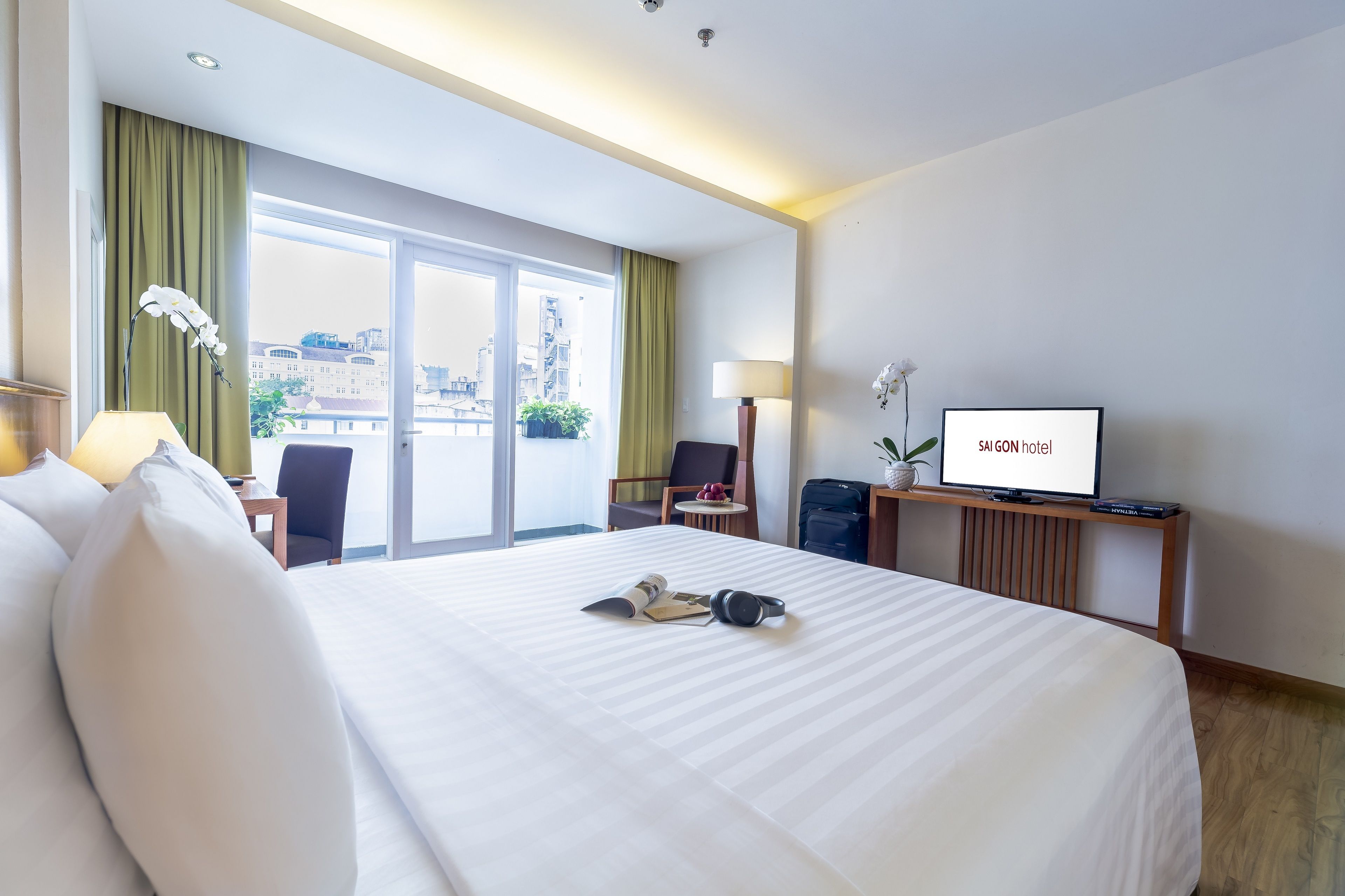 senior deluxe | minibar, in-room safe, desk, free wifi