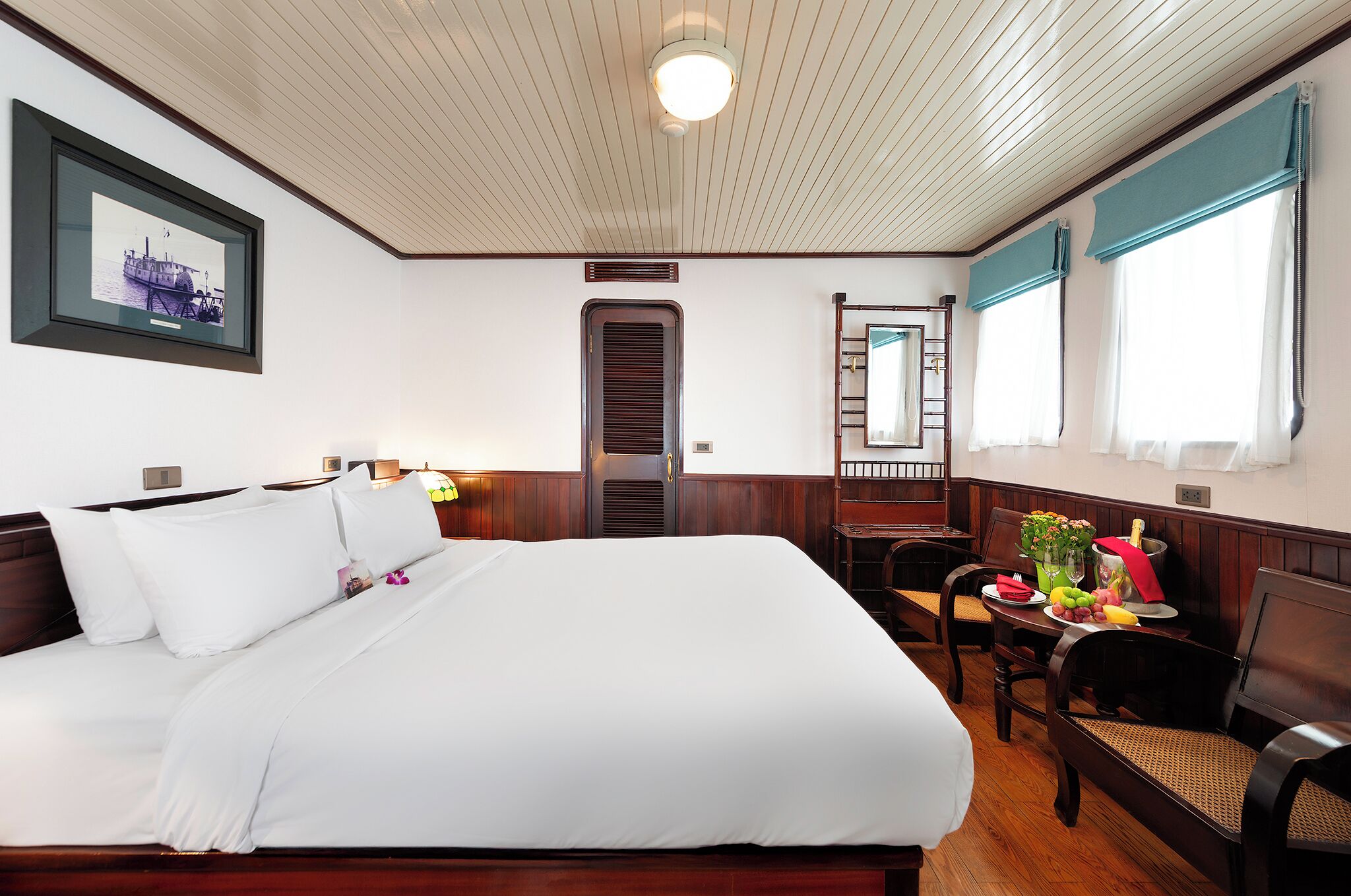 1 bedroom, in-room safe, soundproofing, free WiFi