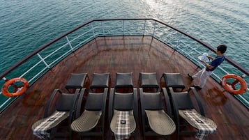 Sundeck