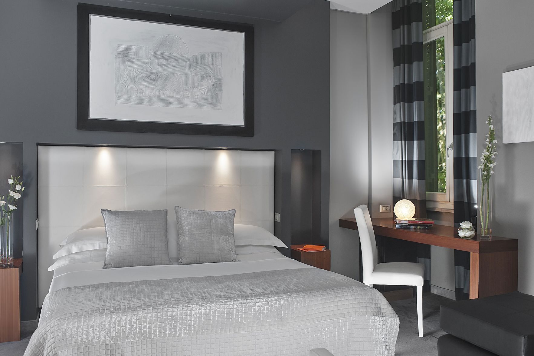 1 bedroom, premium bedding, minibar, in-room safe