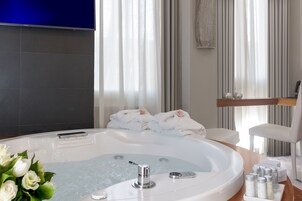 스위트 | 숙박 시설 정면