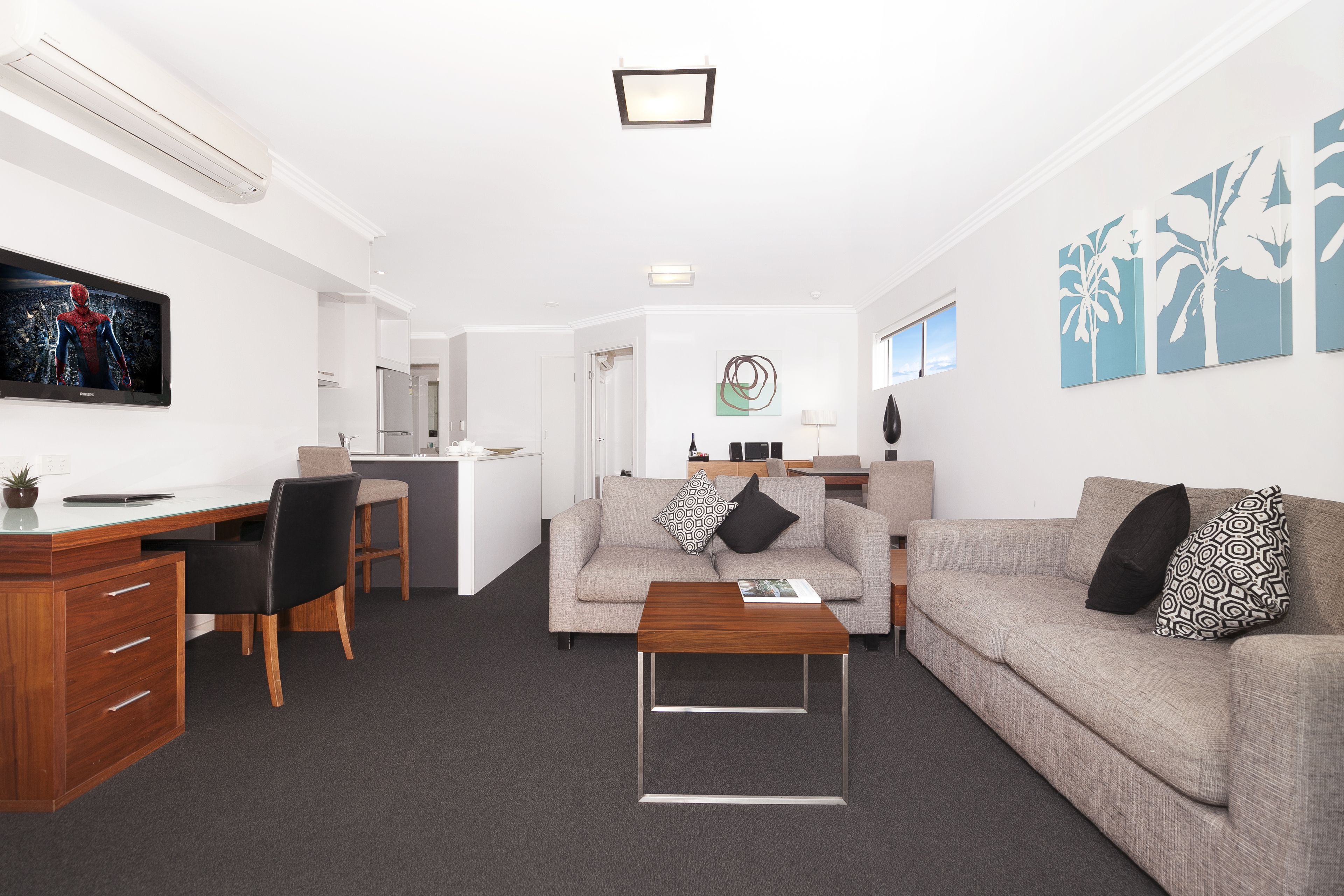 desk, laptop workspace, free wifi, bed sheets