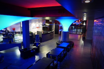 Grand Times Hotel Sherbrooke