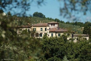 Exterior - Fattoria di Bacchereto - Guest House (Carmignano)