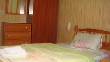 Standard Single Room | Desk, free WiFi, bed sheets