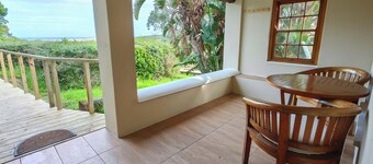 Oyster Bay Lodge