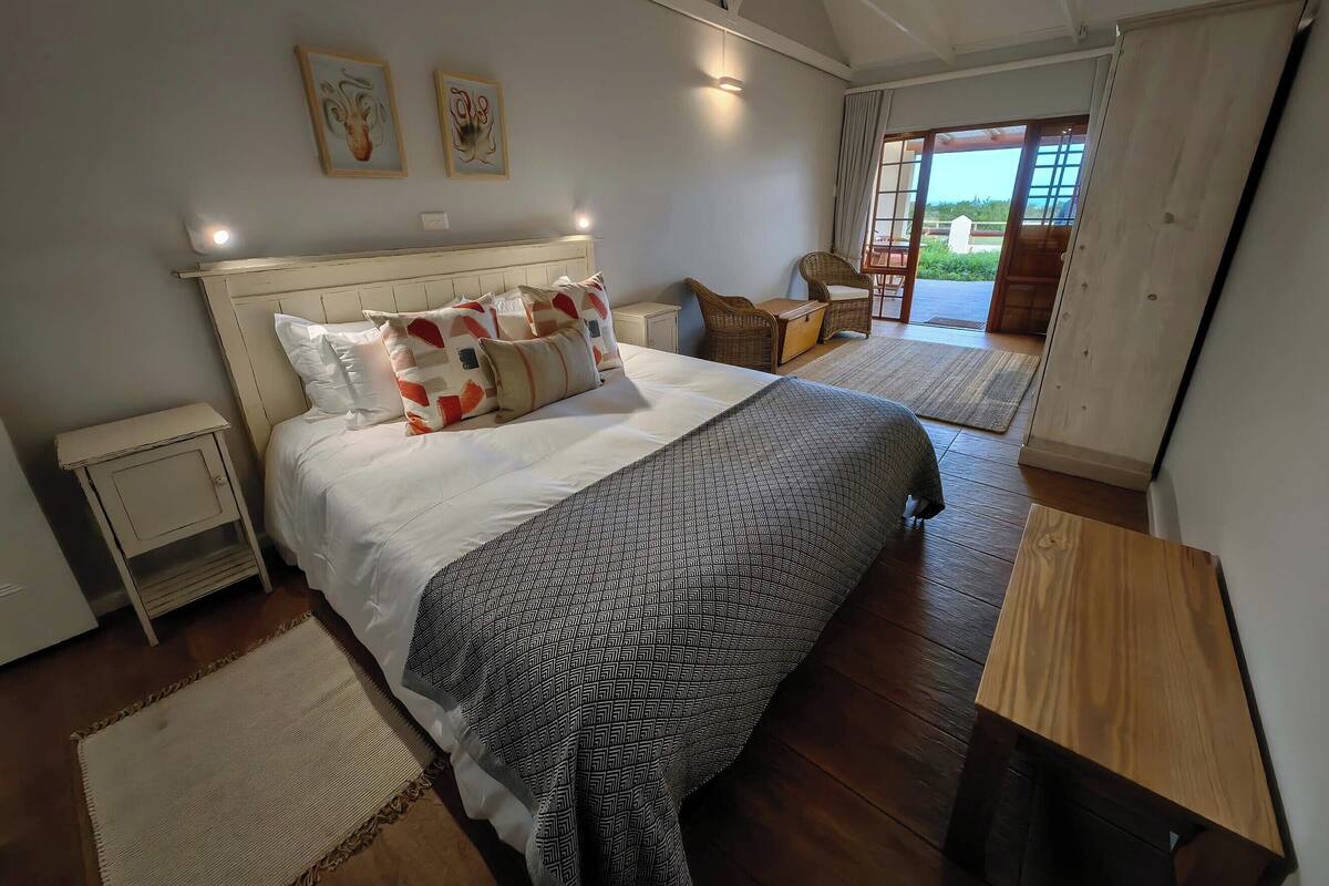Literie de qualité supérieure, surmatelas, minibar