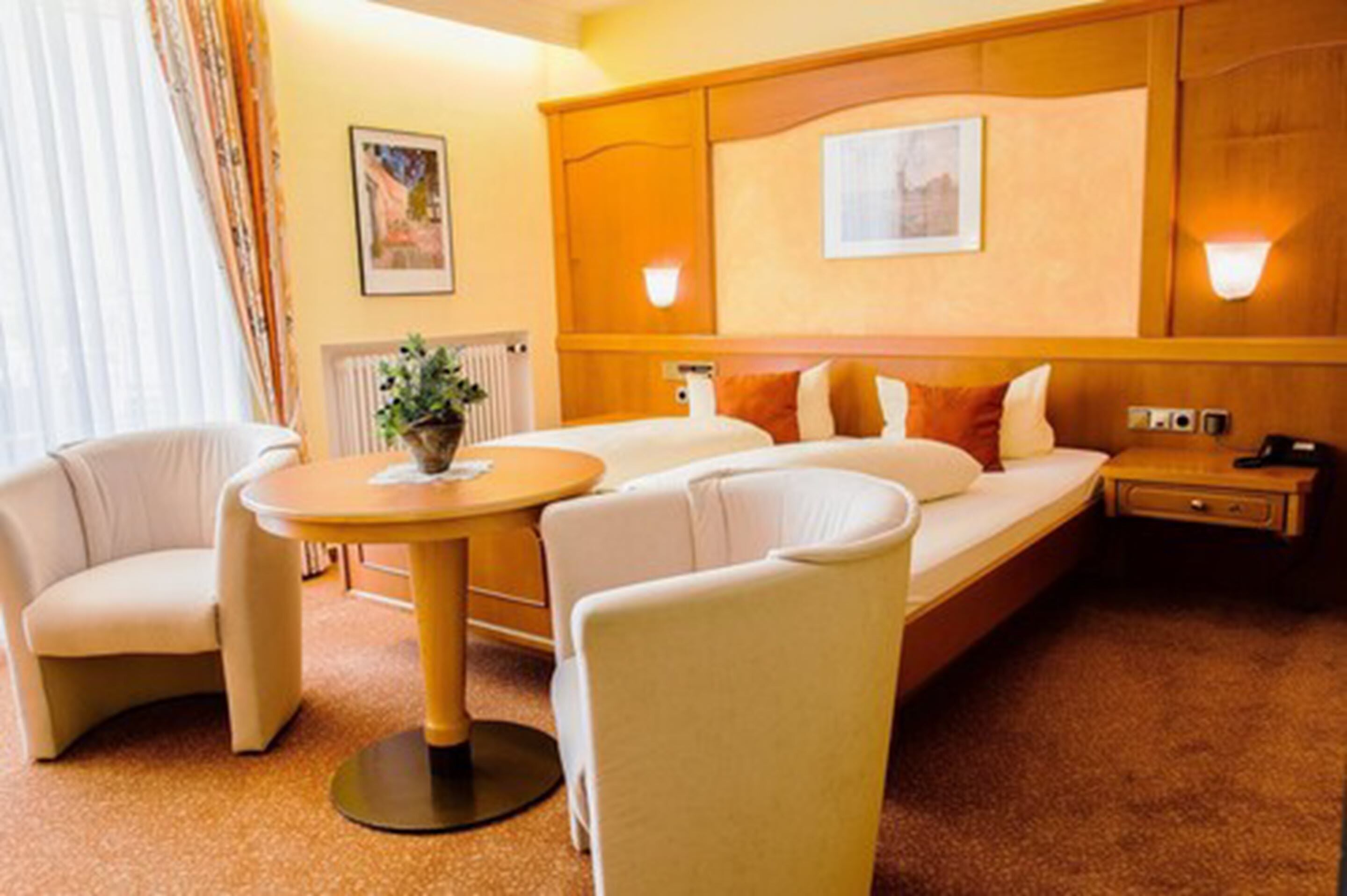 comfort double room | hypo-allergenic bedding, iron/ironing board, free wifi, bed sheets