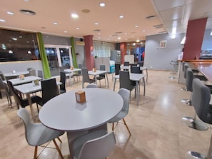 Dining - Cogullada (Zaragoza)