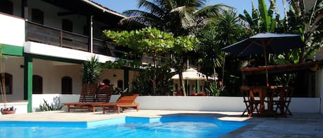 Piscine extérieure