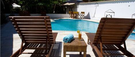 Kolam renang outdoor