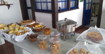 Desayuno buffet incluido todos los días 