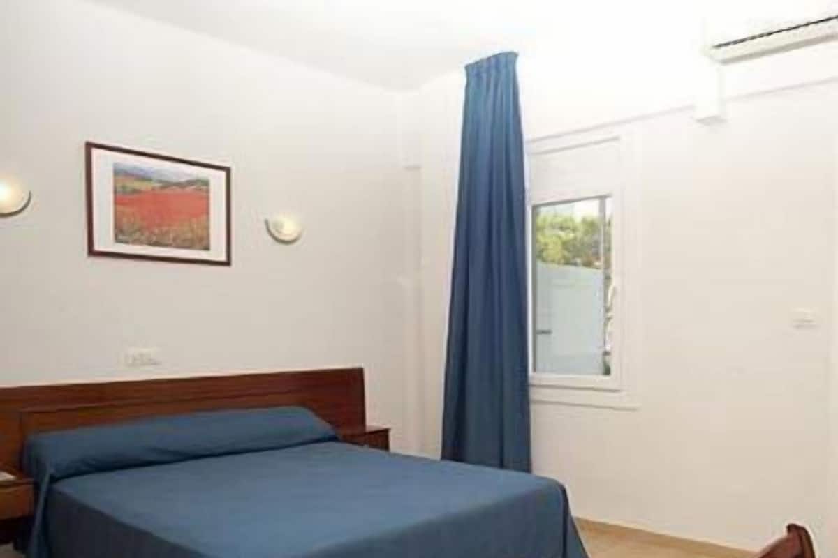 Double Room | Desk, soundproofing, cribs/infant beds, free WiFi