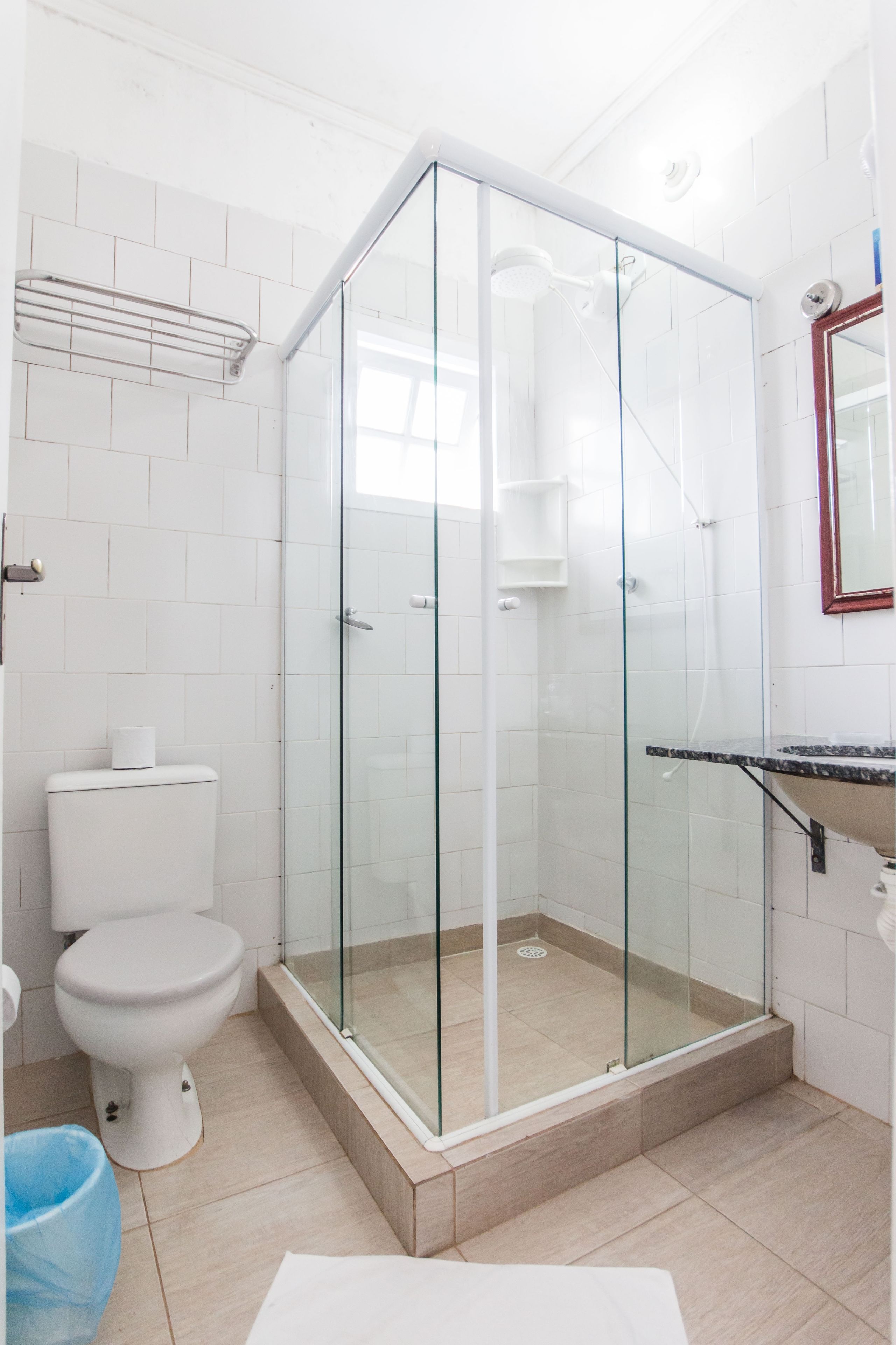 standard double room | bathroom | shower, free toiletries, hair dryer, towels