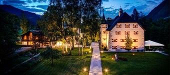 Schloss Prielau Hotel & Restaurants