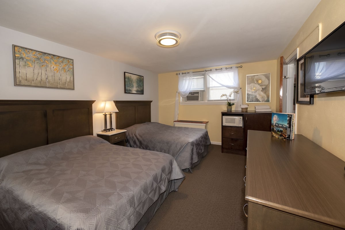 Two Double Beds | Iron/ironing board, free WiFi, bed sheets