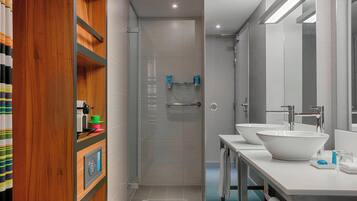 Douche, articles de toilette écologiques, sÚche-cheveux