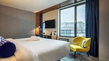 Premium bedding, in-room safe, desk, iron/ironing board