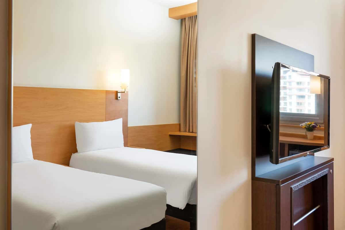 room, 2 single beds | in-room safe, desk, soundproofing, iron/ironing board