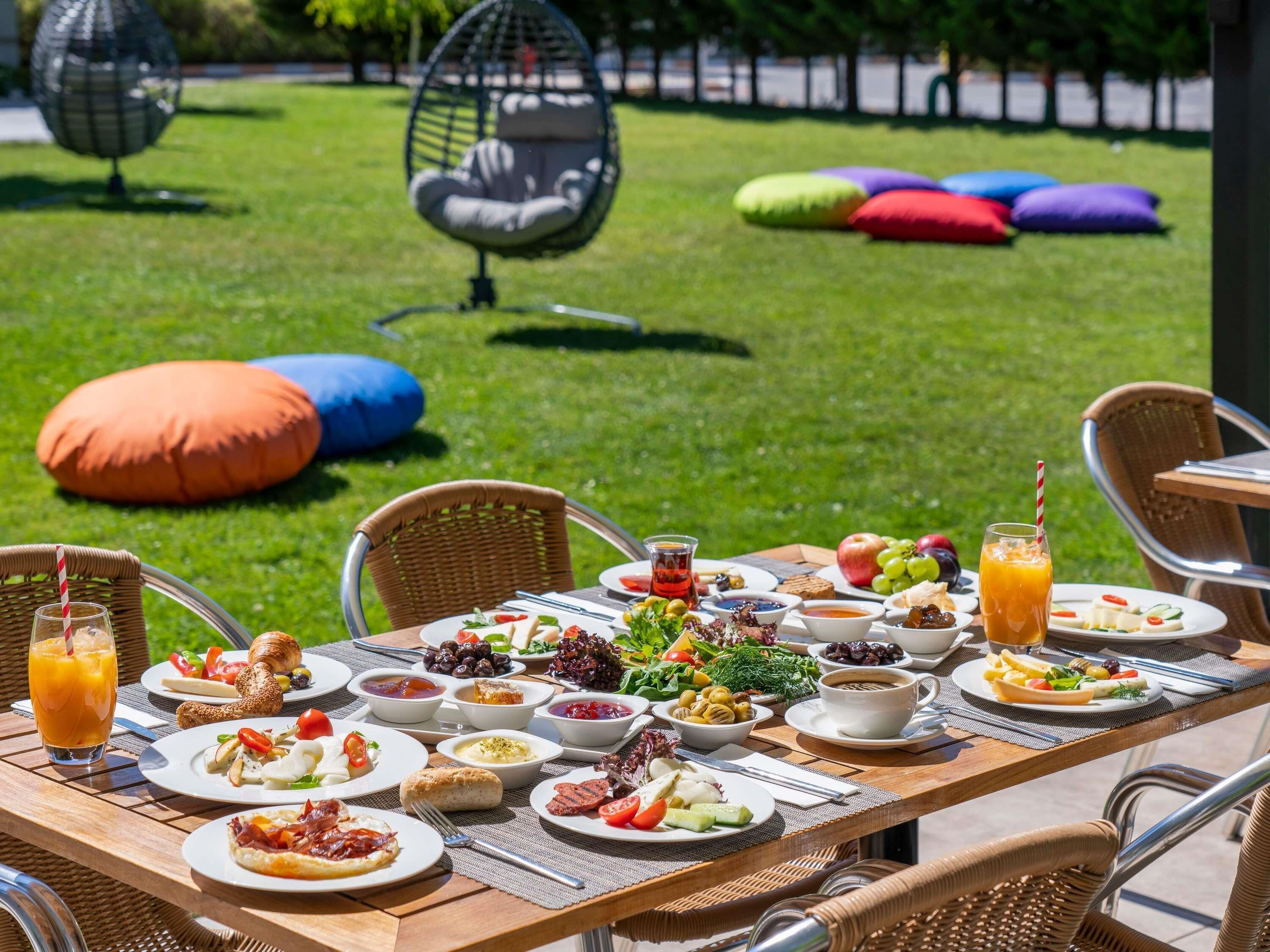 daily buffet breakfast (eur 12 per person)