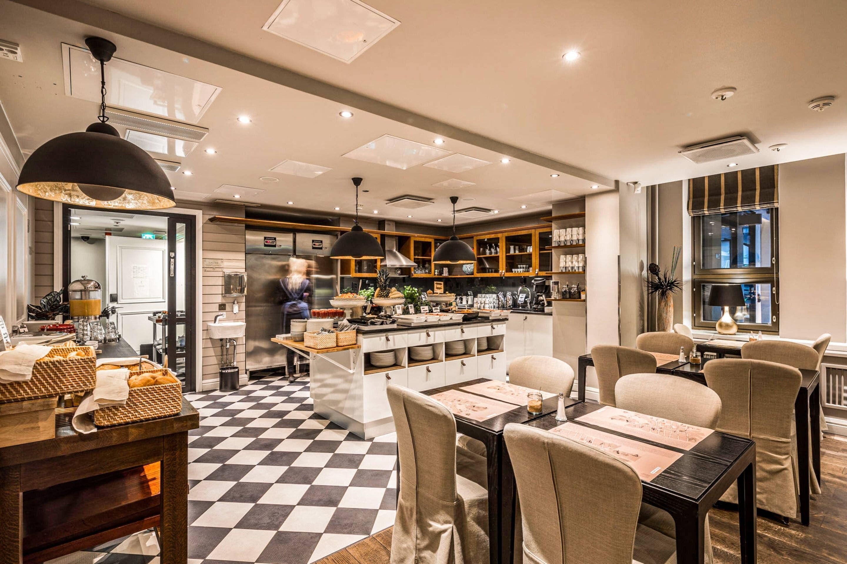 Daily buffet breakfast (EUR 22 per person)