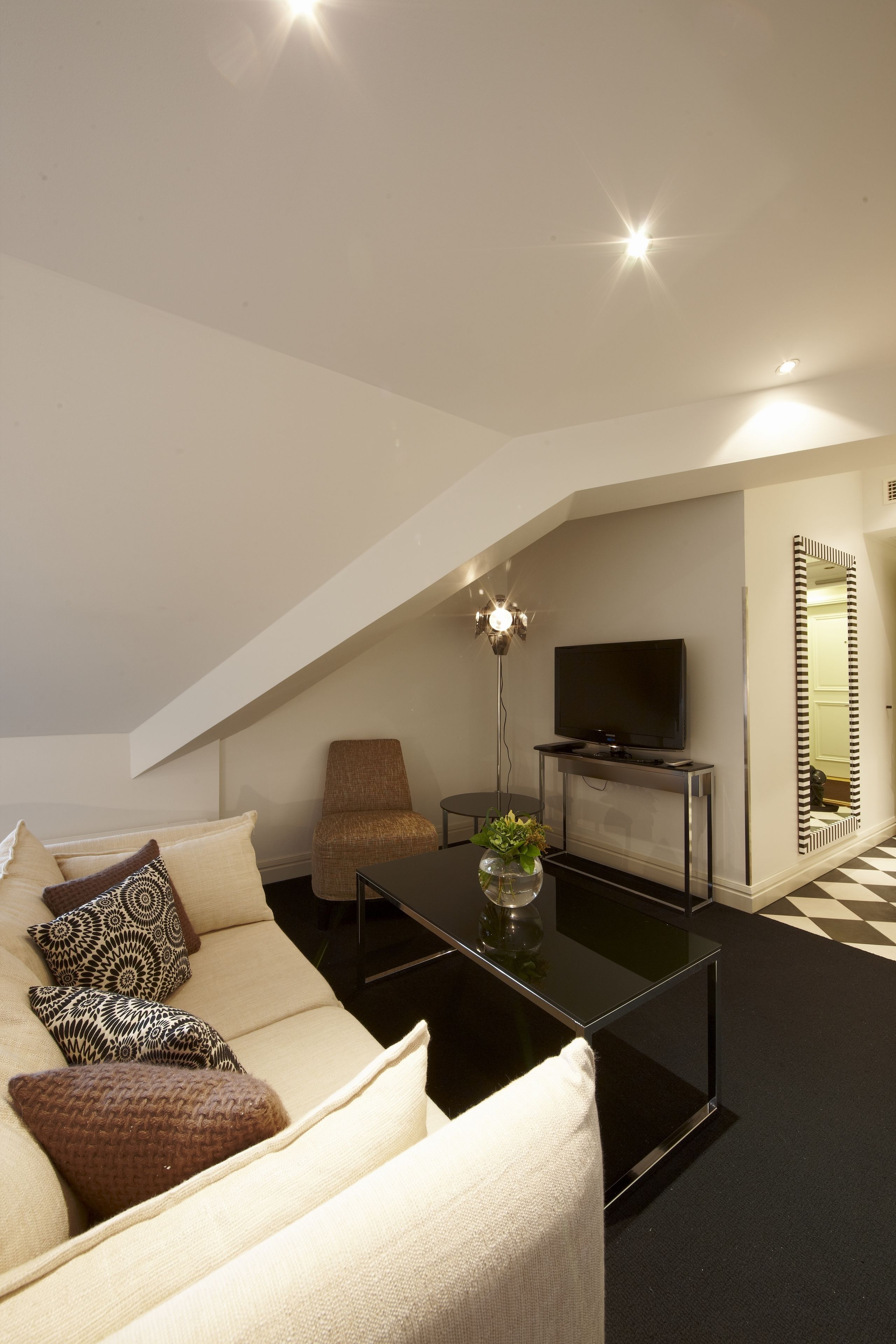 50-inch smart tv with digital channels, tv, pay films