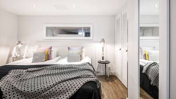 Luxury Room, 1 King Bed | Premium bedding, minibar, in-room safe, individually decorated