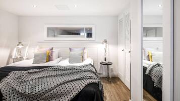 Ropa de cama de alta calidad y minibar