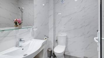 Bathtub, hair dryer