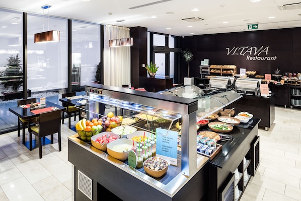 Breakfast, lunch and dinner served - Occidental Praha Five (Prague)