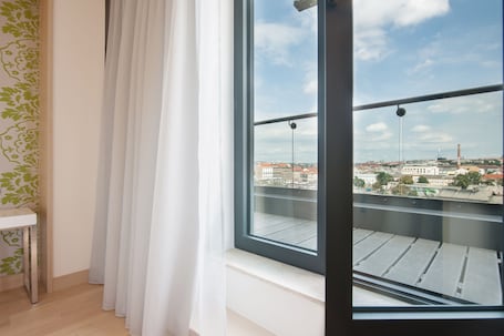 Balcony. Occidental Praha Five