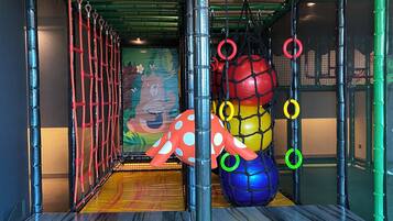 Aire de jeux - intérieure