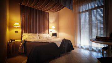 Doppia Classic | 1 camera, materassi in memory foam, una cassaforte in camera