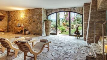 Sauna, tina de hidromasaje, baño de vapor y baño turco o hammam