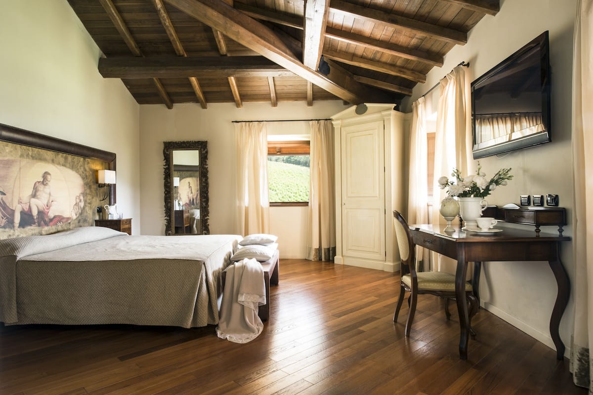 superior double room (spa access included) | 1 bedroom, in-room safe, desk, soundproofing