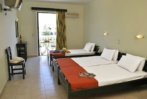 In-room safe, free WiFi, bed sheets - Kozanos (Zakynthos)