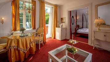 Suite | 1 chambre, literie de qualité supérieure, bureau, rideaux occultants