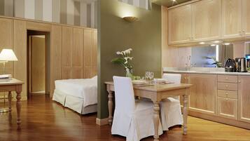 Familienstudio, Kochnische | Esszimmer