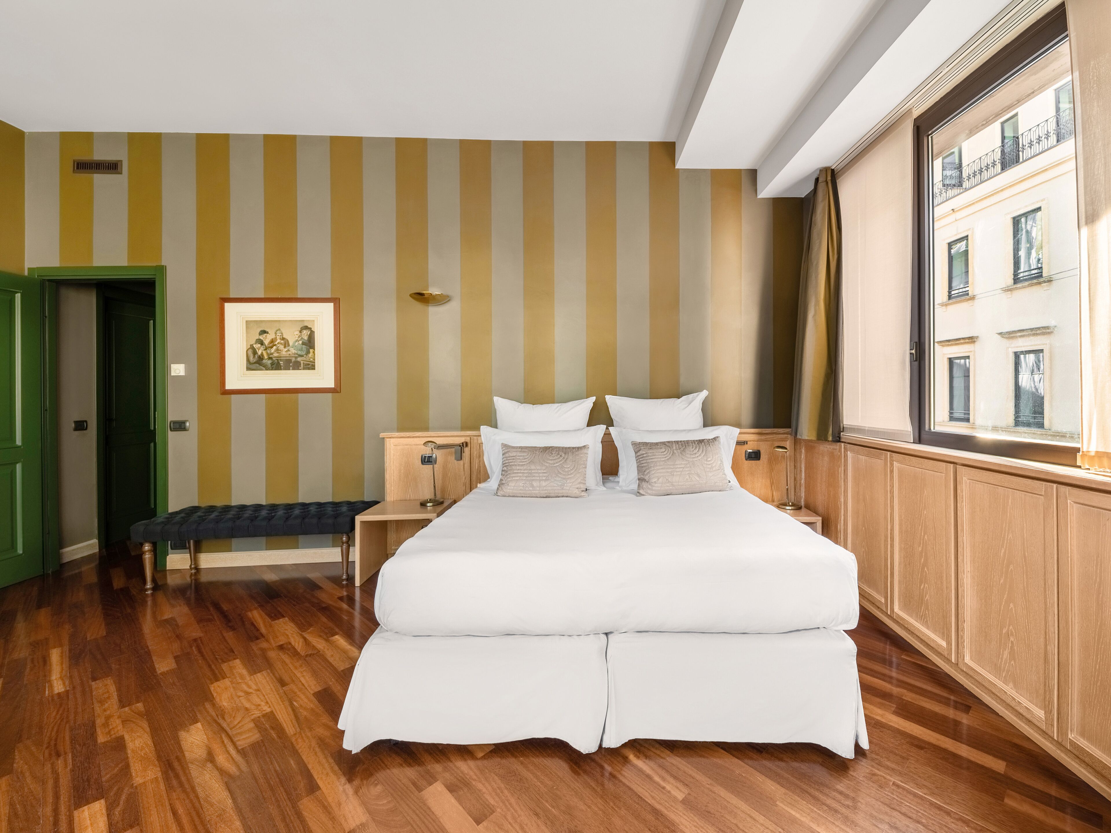 Photo - Numa Milan Camperio