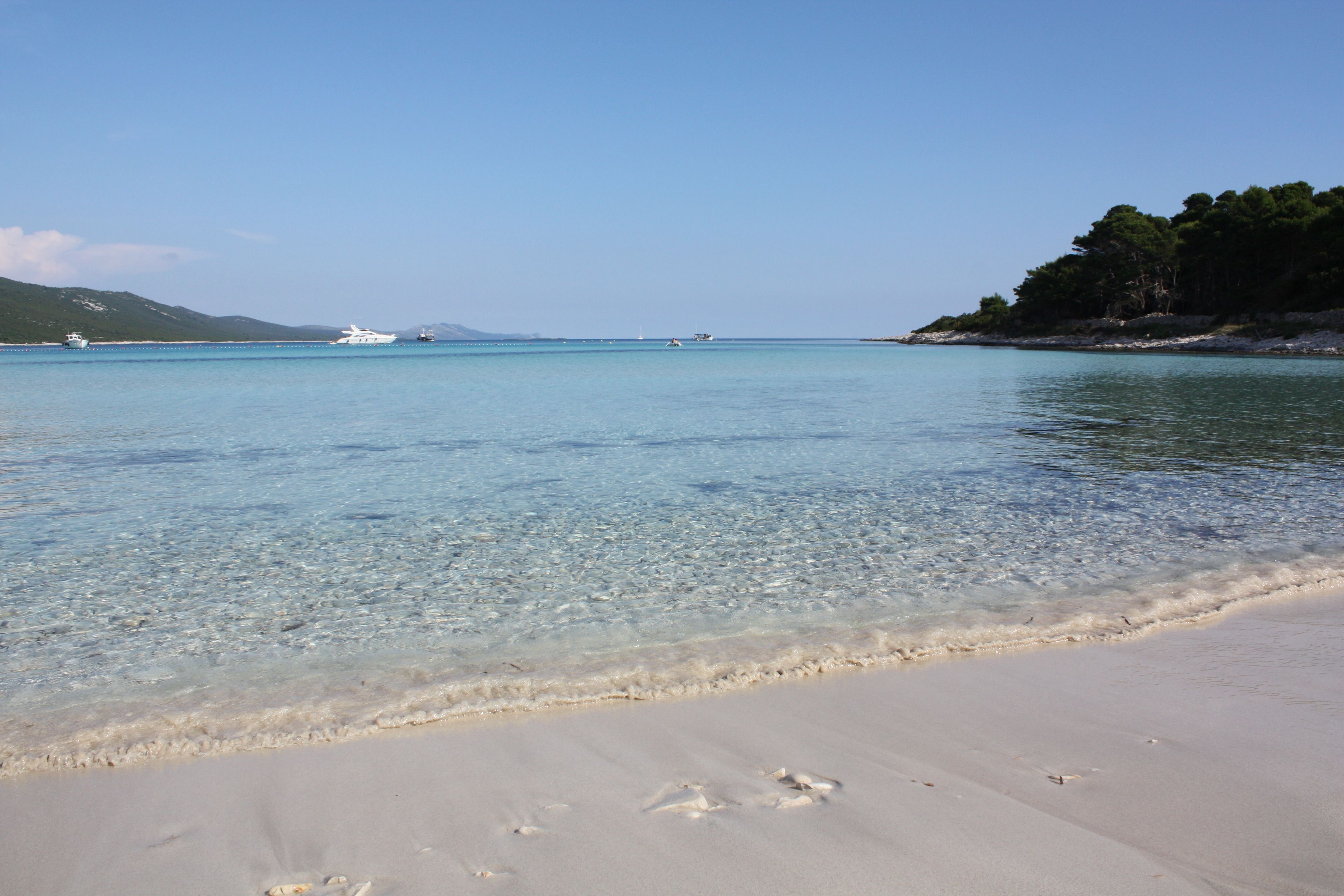 Snorkeling, beach bar, kayaking, motor boating